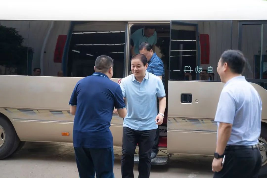 衡陽市委副書記、市長朱健一行赴朝陽集團進行考察